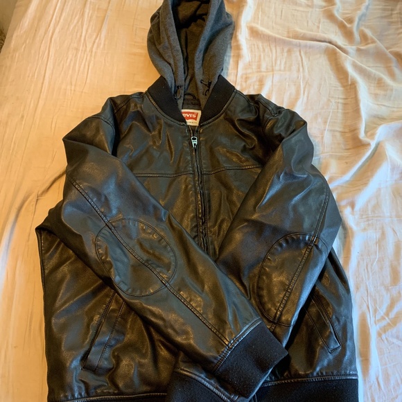 levi's hooded bomber jacket
